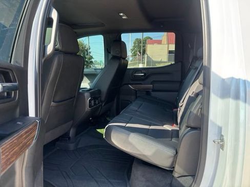 Used 2022 Chevrolet Silverado 1500 High Country AWD/4WD image 12