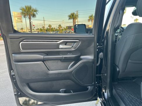 Used 2023 RAM 1500 Big Horn AWD/4WD image 13