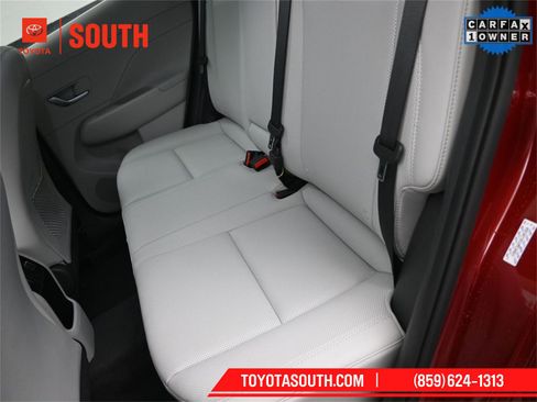 Used 2024 Hyundai Kona Limited image 23
