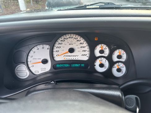 Used 2006 Chevrolet Avalanche Z66 w/ Sun And Sound Package image 20