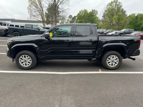 Used 2025 Toyota Tacoma SR RWD image 2