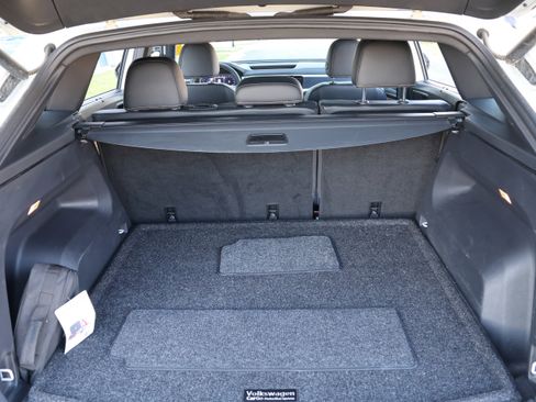 Used 2021 Volkswagen Atlas Cross Sport SEL Premium image 34