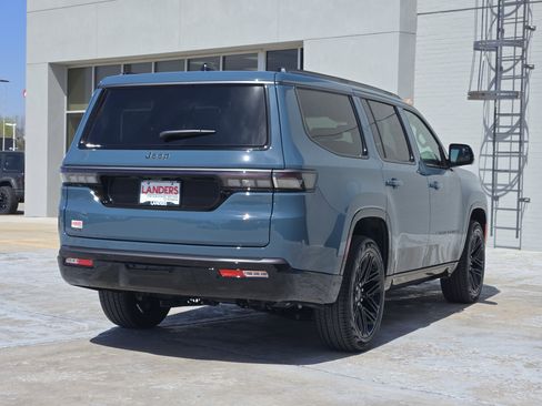 New 2026 Jeep Grand Wagoneer Limited AWD/4WD image 4