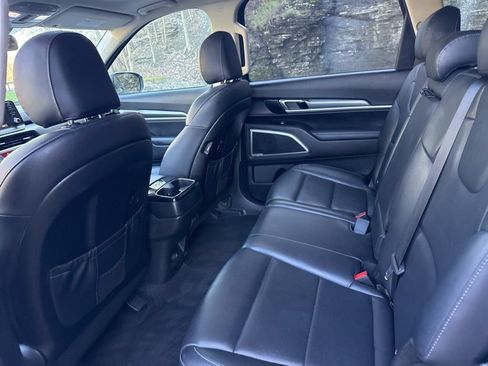 Used 2020 Kia Telluride S w/ S 8 Passenger Seating Package AWD/4WD image 39