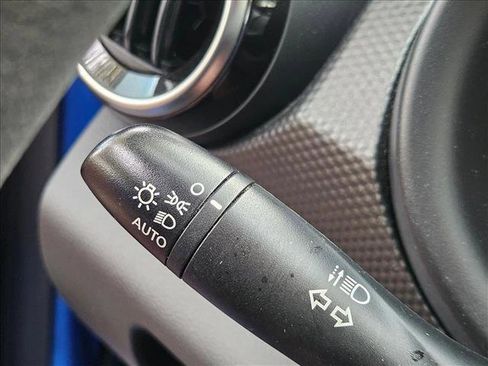 Used 2022 Nissan Kicks SV FWD image 10