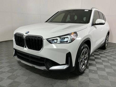 Certified 2023 BMW X1 xDrive28i w/ Premium Package AWD/4WD image 2