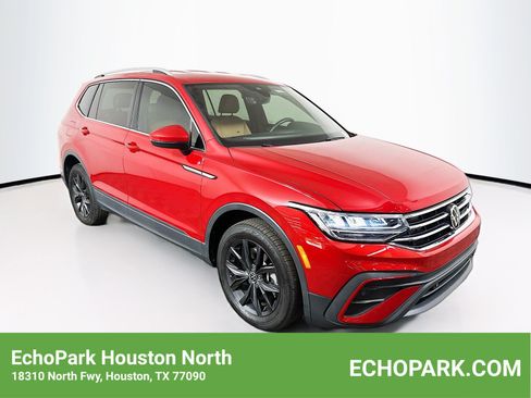 Used 2023 Volkswagen Tiguan SE FWD image 1