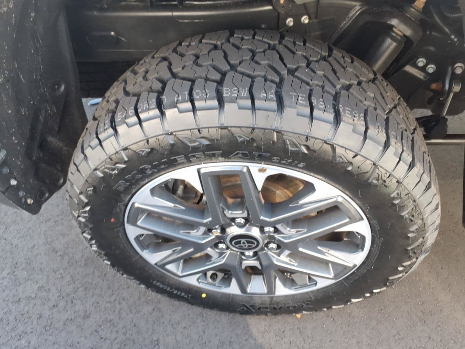 Used 2024 Toyota Tundra Limited AWD/4WD image 6
