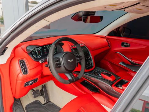 Used 2023 Aston Martin DBX 707 AWD/4WD image 10