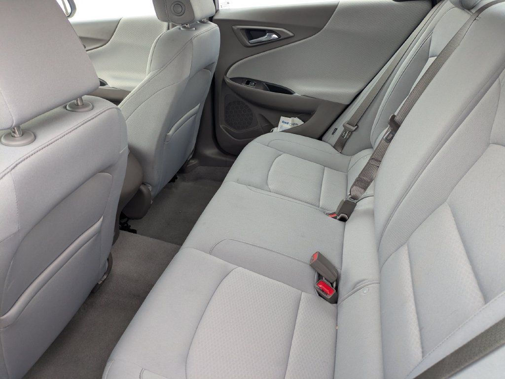 Used 2021 Chevrolet Malibu LS FWD image 14