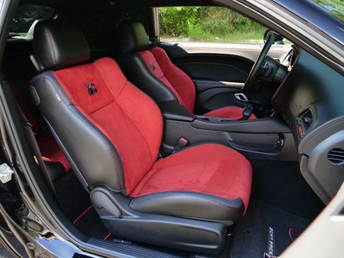Used 2023 Dodge Challenger R/T Scat Pack RWD image 33