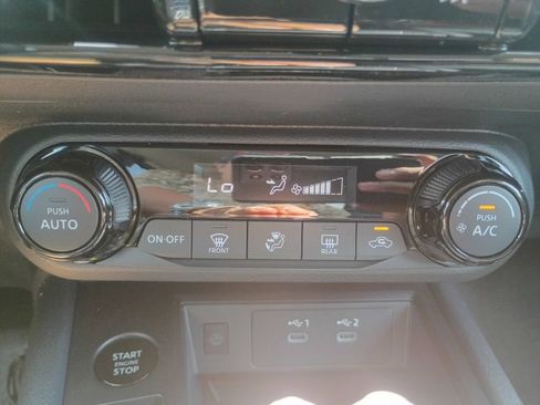 New 2026 Nissan Kicks SV image 15