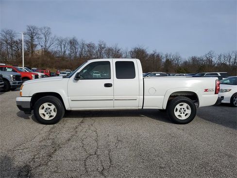 Used 2007 Chevrolet Silverado 1500 LT w/ Extended Cab Value Package image 7