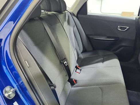 Used 2025 Kia K4 LXS image 26