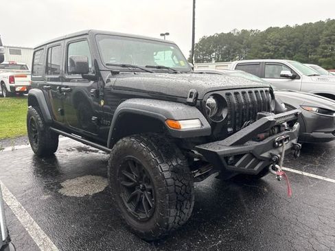 Used 2023 Jeep Wrangler Unlimited Sport AWD/4WD image 2