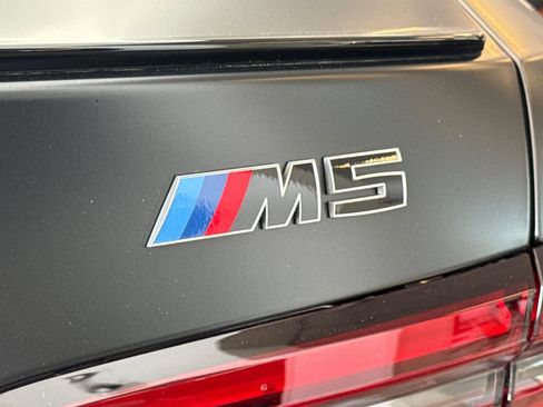 New 2027 BMW M5 w/ Executive Package AWD/4WD image 9