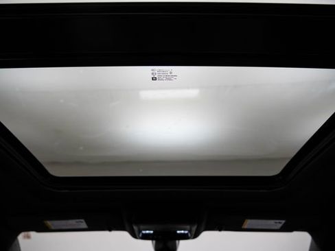 Used 2023 Chevrolet Blazer RS w/ Driver Confidence II Package image 28