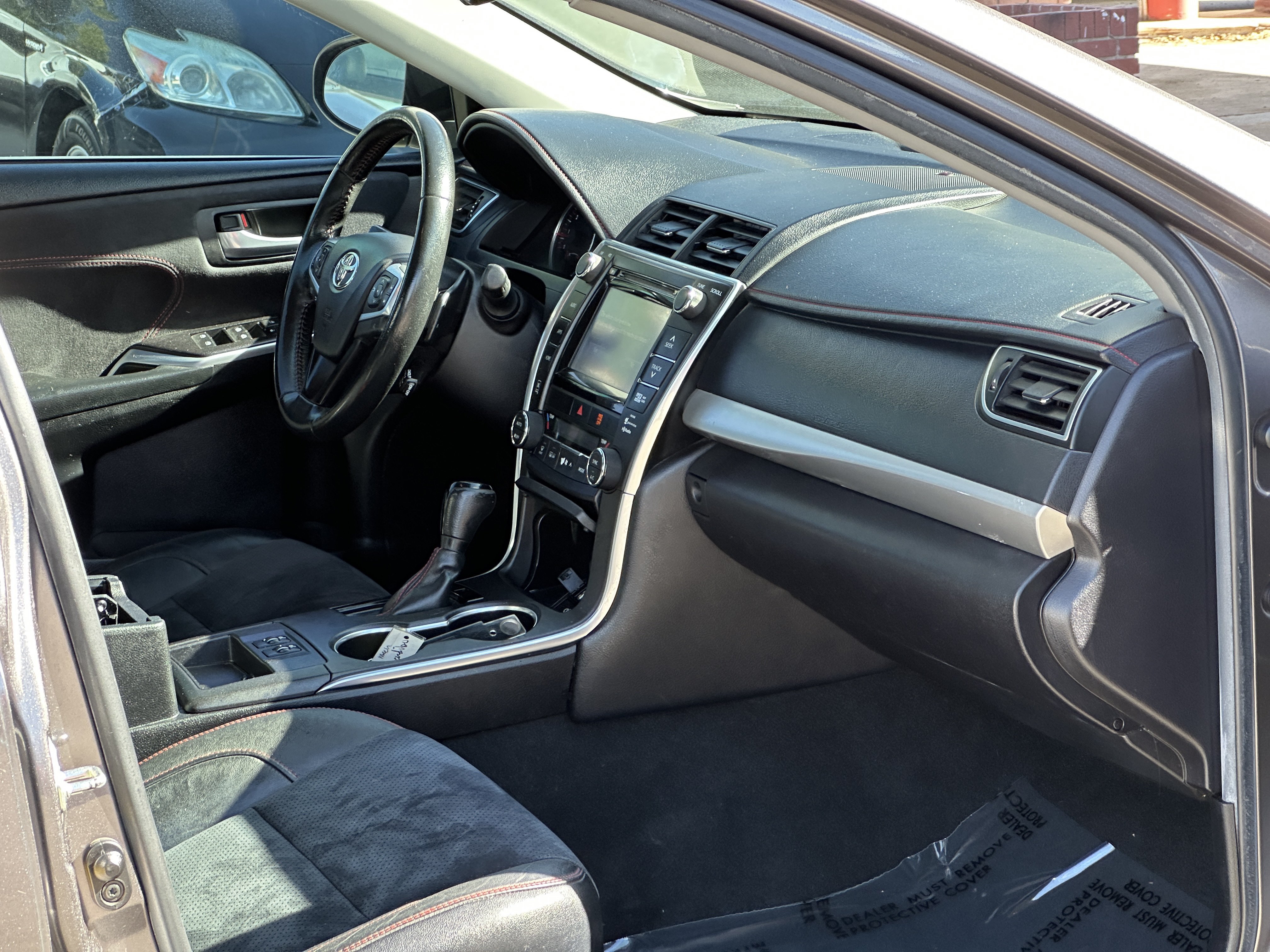 Used 2015 Toyota Camry XSE FWD image 20