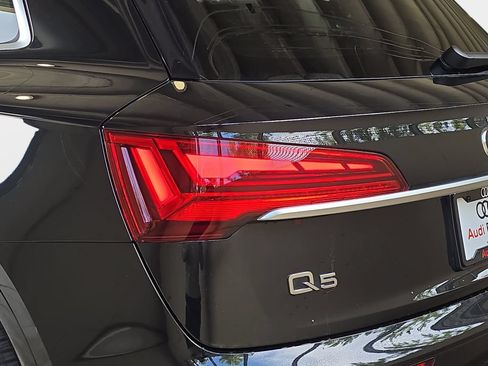 Certified 2023 Audi Q5 2.0T Premium Plus w/ Premium Plus Package AWD/4WD image 33