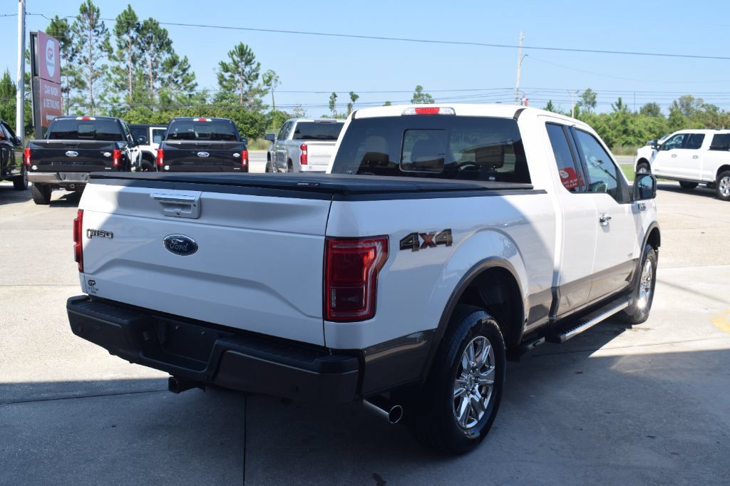 Used 2015 Ford F150 Lariat w/ Equipment Group 502A Luxury AWD/4WD image 4
