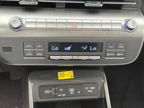 New 2026 Hyundai Kona SEL Premium FWD image 30
