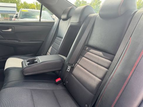 Used 2017 Toyota Camry SE FWD image 30