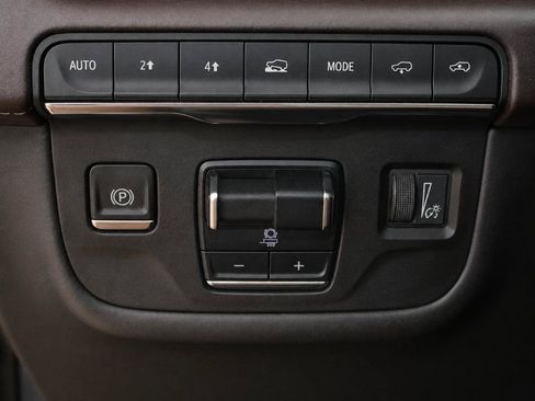 Used 2021 Cadillac Escalade Premium Luxury Platinum AWD/4WD image 28
