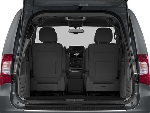 Used 2014 Chrysler Town & Country Touring-L w/ Driver Convenience Group FWD image 14