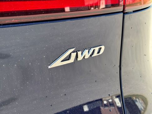 New 2026 Genesis GV70 2.5T Select AWD/4WD image 16