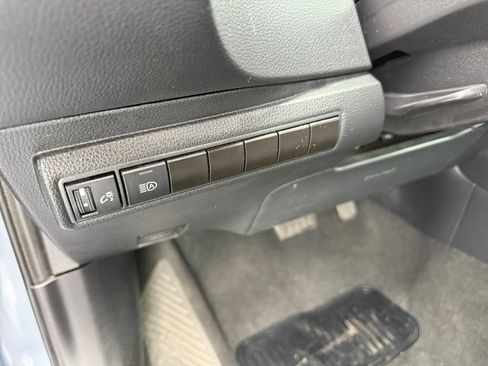 Used 2024 Toyota Corolla LE FWD image 27