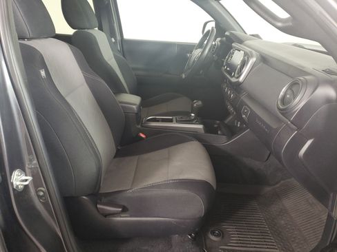 Used 2022 Toyota Tacoma 4x4 Double Cab image 15