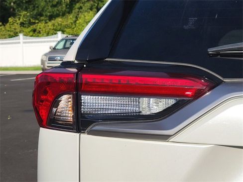 Used 2022 Toyota RAV4 XSE image 10