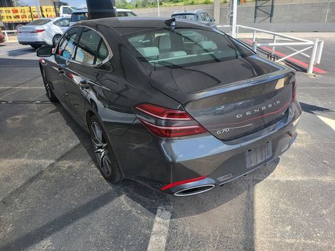 Used 2025 Genesis G70 2.5T RWD image 9