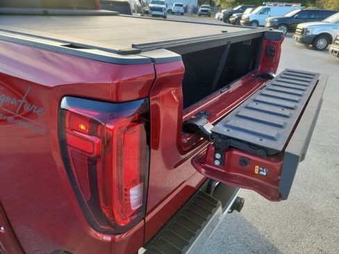 Certified 2021 GMC Sierra 1500 SLT w/ SLT Premium Plus Package image 11