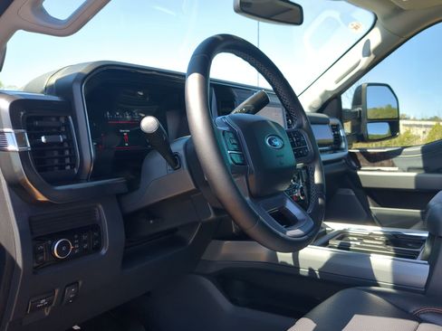 Used 2025 Ford F350 Lariat w/ Black Appearance Package image 14