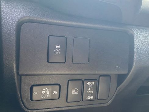 Used 2021 Toyota Tacoma TRD Sport image 24