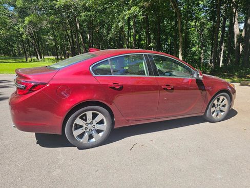 Used 2016 Buick Regal Premium w/ Driver Confidence Package #1 FWD image 2