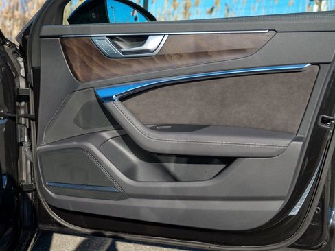 Used 2020 Audi S6 Premium Plus w/ S Sport Package image 31