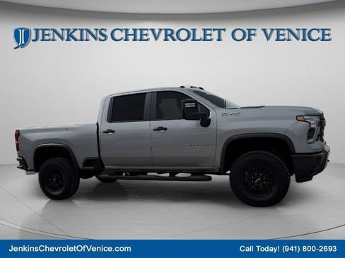 New 2026 Chevrolet Silverado 2500 ZR2 AWD/4WD image 2