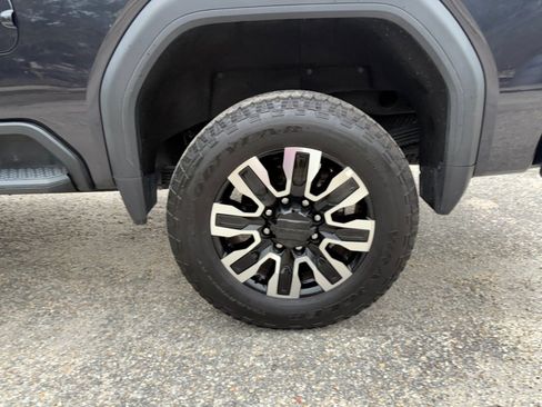 Certified 2025 GMC Sierra 2500 Denali Ultimate AWD/4WD image 22