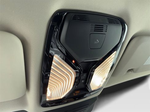 Used 2024 BMW X7 xDrive40i image 35