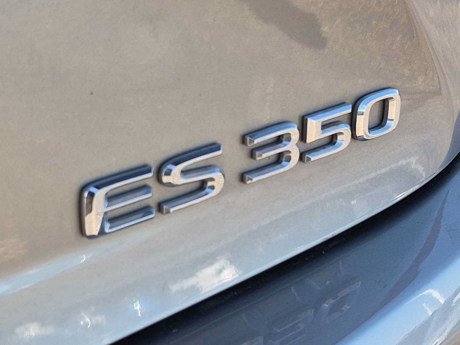 Used 2017 Lexus ES 350 w/ Luxury Package FWD image 11