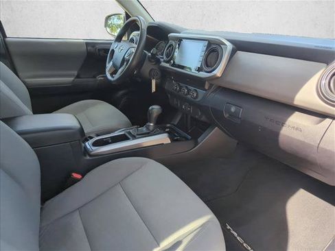 Used 2020 Toyota Tacoma SR5 RWD image 24