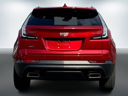 Used 2022 Cadillac XT4 Sport w/ Enhanced Visibility Package image 3