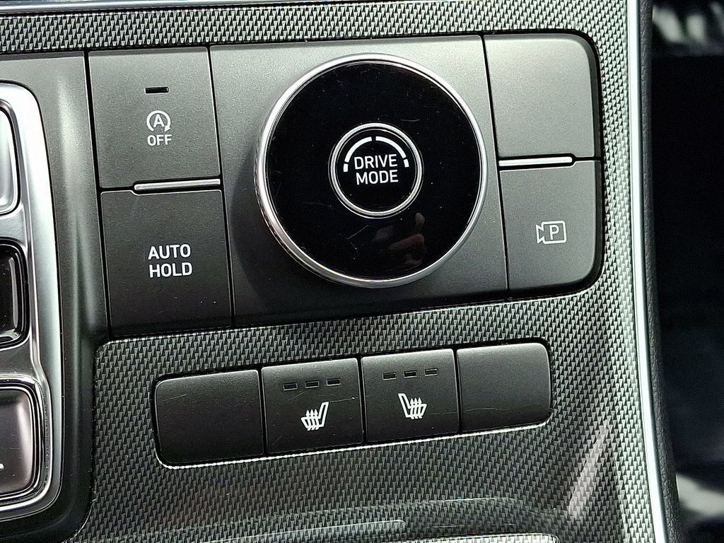 Used 2023 Hyundai Santa Fe SEL FWD image 18