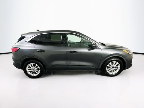 Used 2020 Ford Escape SE image 10