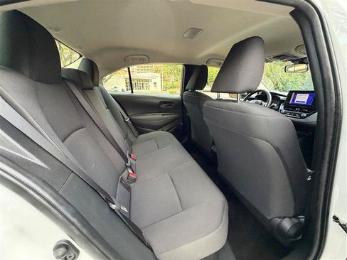 Used 2025 Toyota Corolla LE FWD image 22
