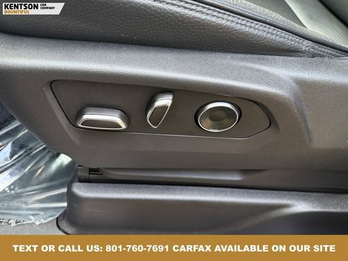 Used 2025 GMC Yukon XL Denali image 33