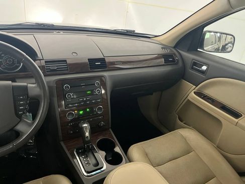 Used 2009 Ford Taurus SEL FWD image 31