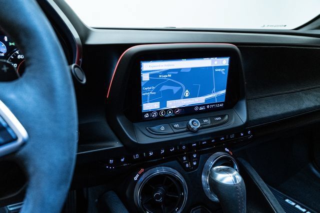 Used 2020 Chevrolet Camaro ZL1 RWD image 23